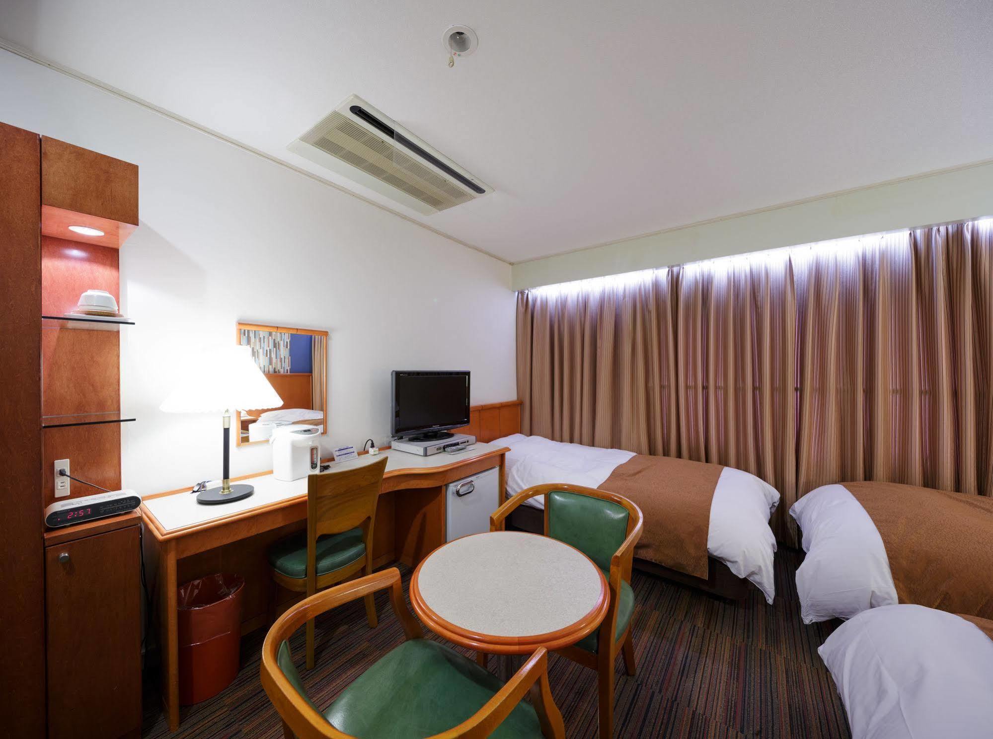 Takamatsu Terminal Hotel ภายนอก รูปภาพ